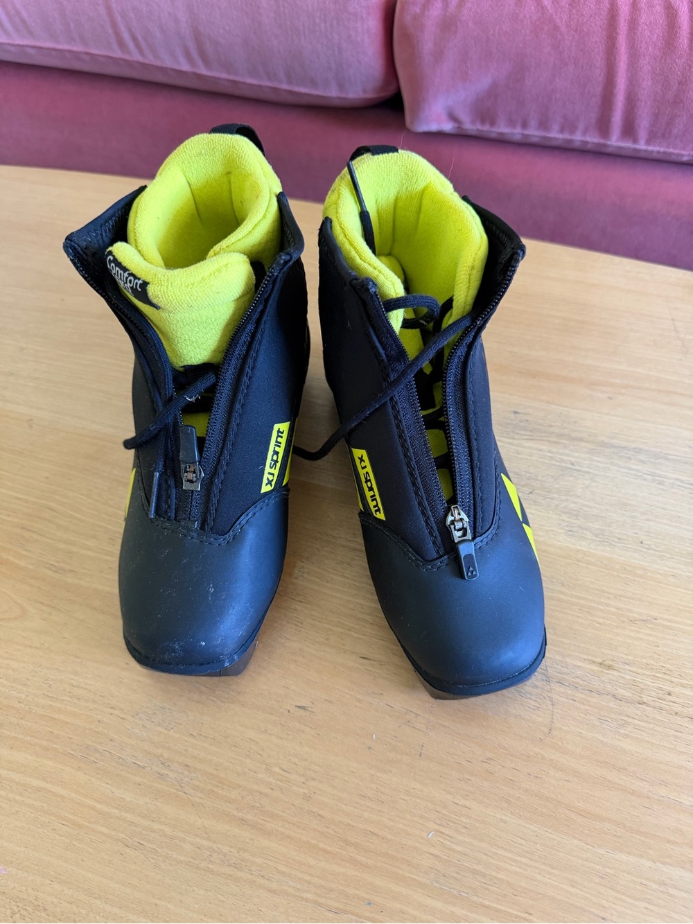 X-country Fischer kids cross country ski boot unused EU33